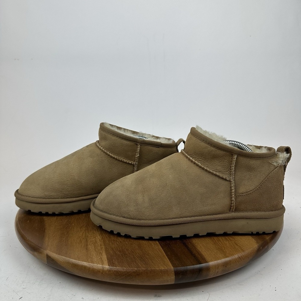 Womens Ugg Classic Ultra Mini Tan Shearling Lined Comfort Boots‎ Size 8 M GUC - Picture 2 of 9